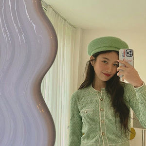 Meet your Posher, Malak